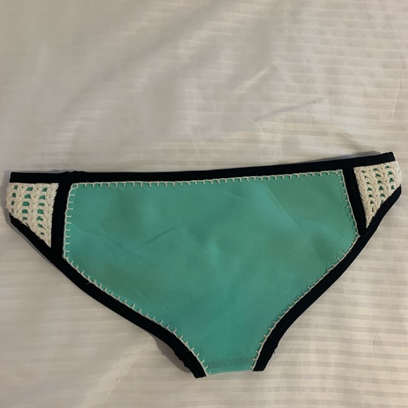 Triangl crochet bikini set - Picture 8 of 9